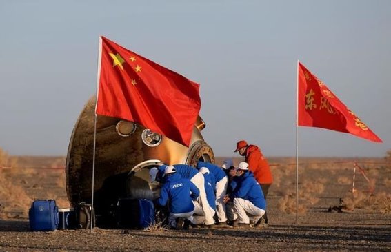 太空中的坚守与守望：景海鹏与妻子张萍的故事