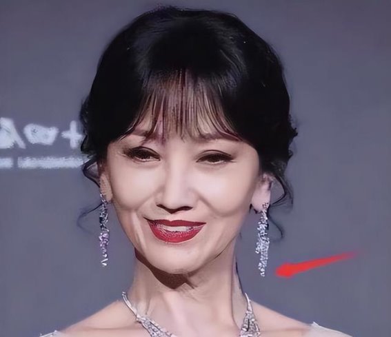 真实女神：岁月无情，魅力依旧