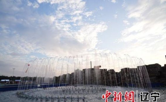 普兰店“果燃欢乐节”点亮仲秋夜：文旅融合的盛宴与民生的美好展现