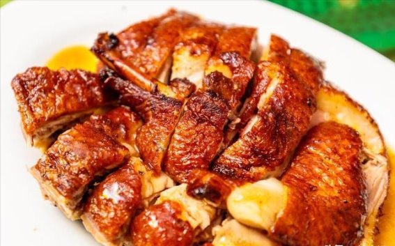 老话：七月半，鬼乱窜！记住：忌3样，做2事，吃1肉，为家人祈福