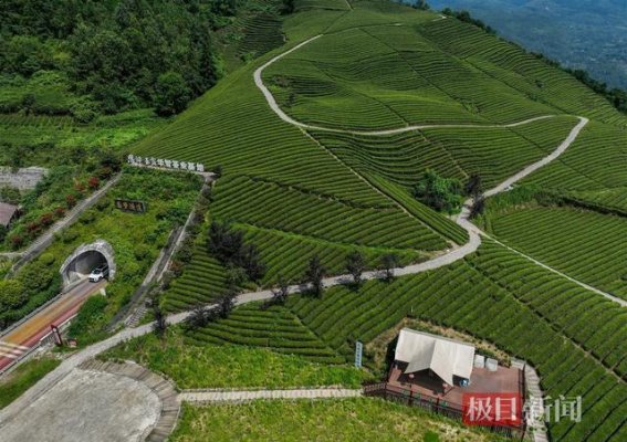 从圆梦隧道”开启恩施大峡谷之旅