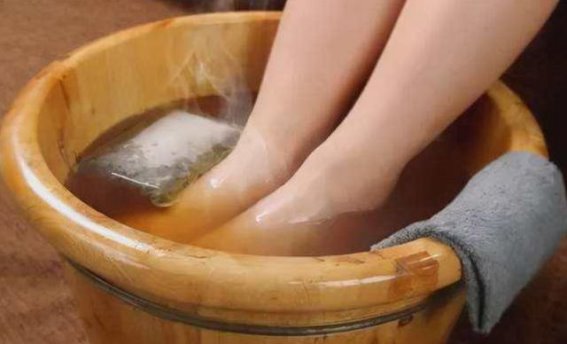 调肝降压，决明子与三草的智慧