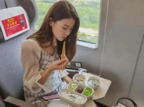 高铁逐渐褪色的背后：揭示高铁魅力消退的根本原因