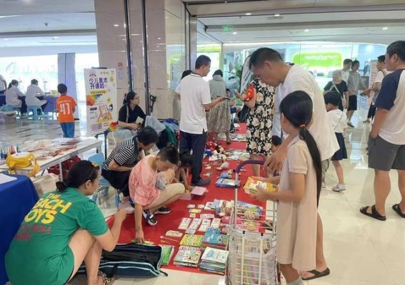 南京丁义山专科医院义诊活动在建邺青少年中传递健康正能量