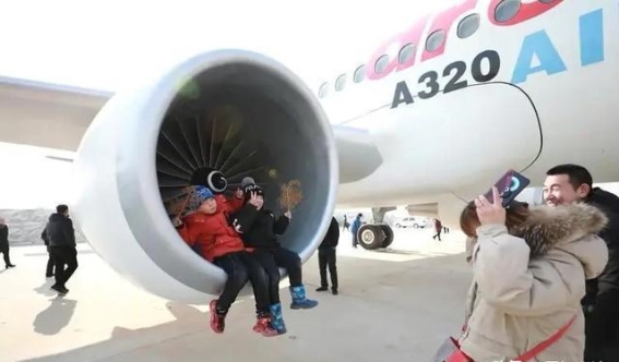 从田间到天空：辽宁农民三年80万复刻1:1空客A320的传奇