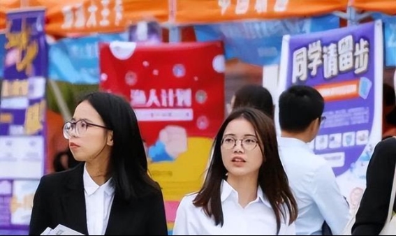 从黑暗到光辉：周韵娇的抗癌旅程